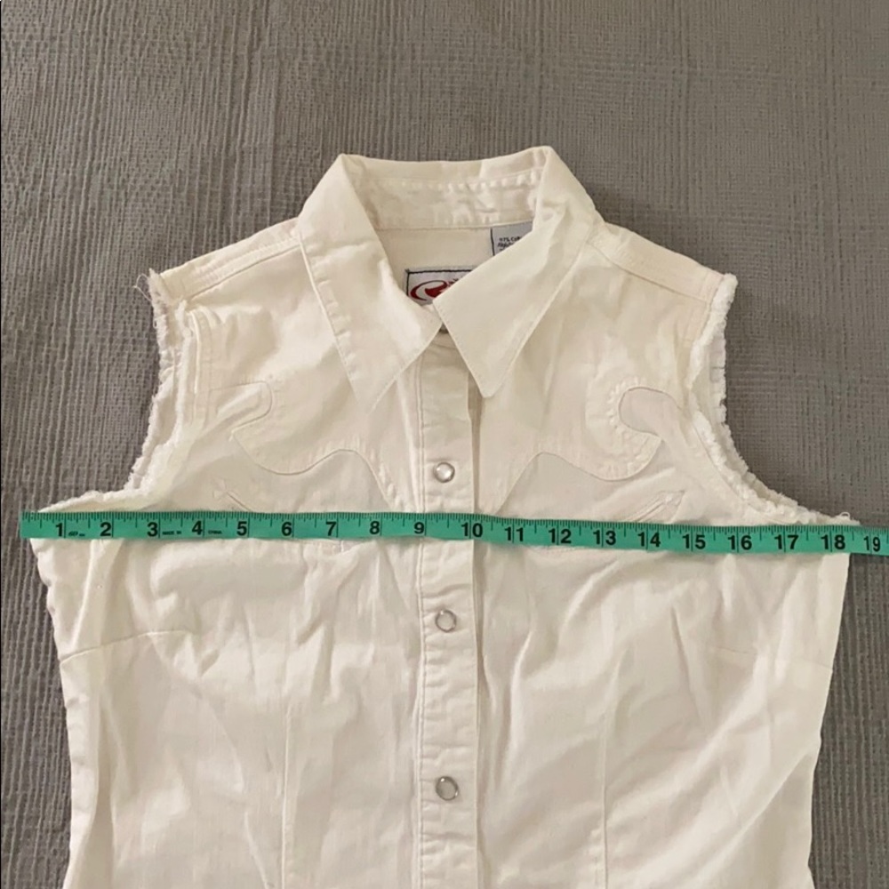 White button up - Picture 6 of 7